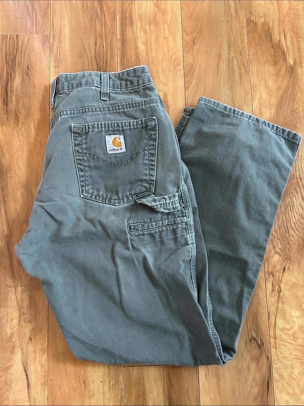 Green Carhartt work pants - size 8